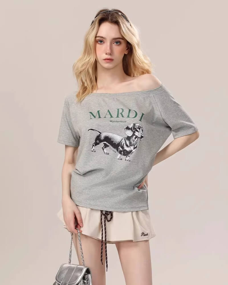 Off-the-shoulder T-shirt